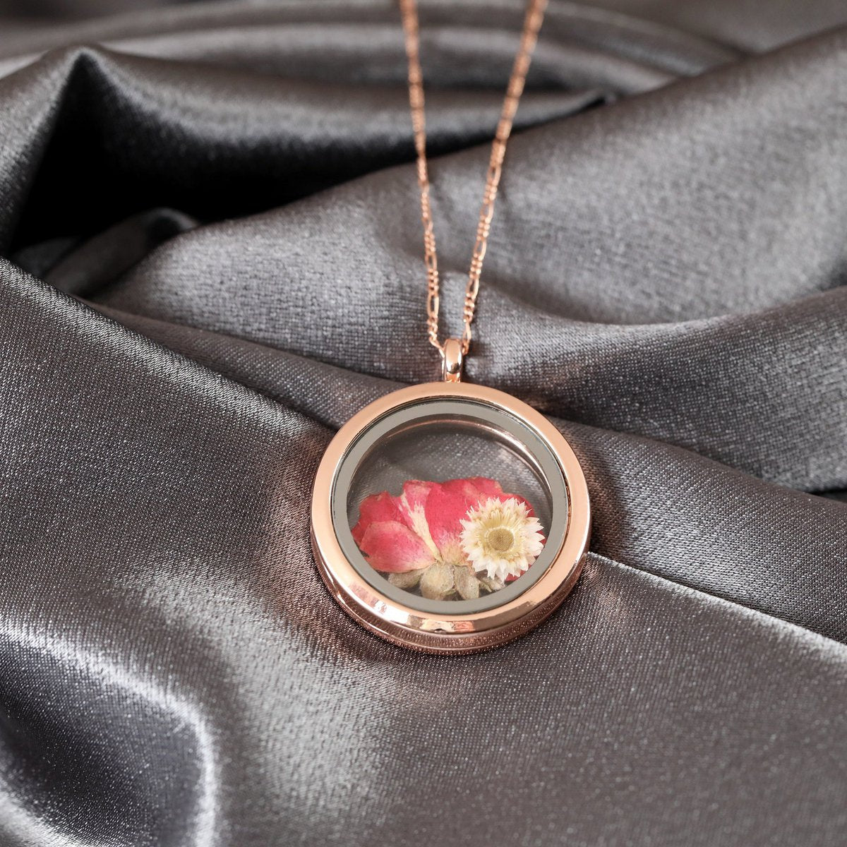 Echte Rose und Chrysantheme 925 Sterling Rosegold Vergoldete Medaillonkette