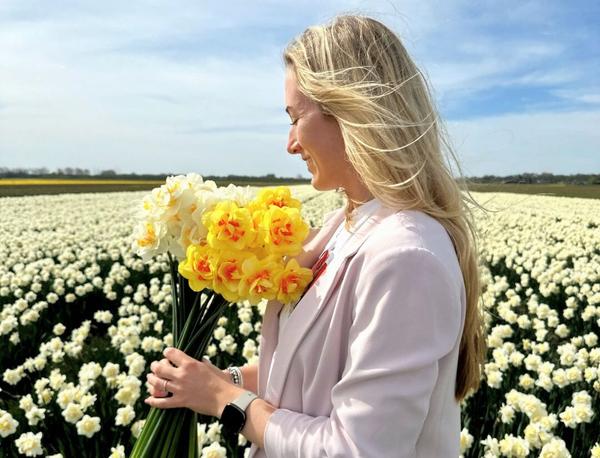 Flowerbulbs Amsterdam - Super Narcissus Mix - Nachhaltige Vorteilspackung, 100 Blumenzwiebeln f�r 2,5 m� Blumenpracht - Gr��e 12/14